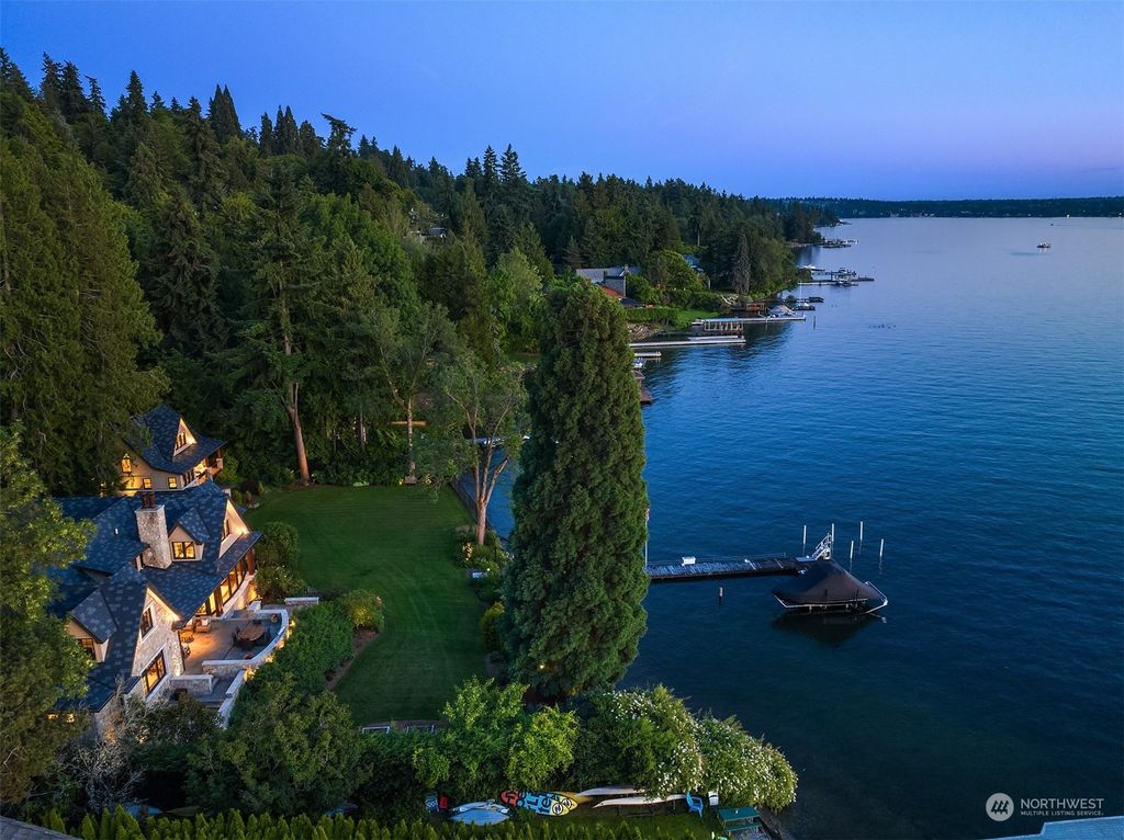 Photo of 5045 Forest Avenue SE, Mercer Island, WA 98040 (MLS # 2247101)