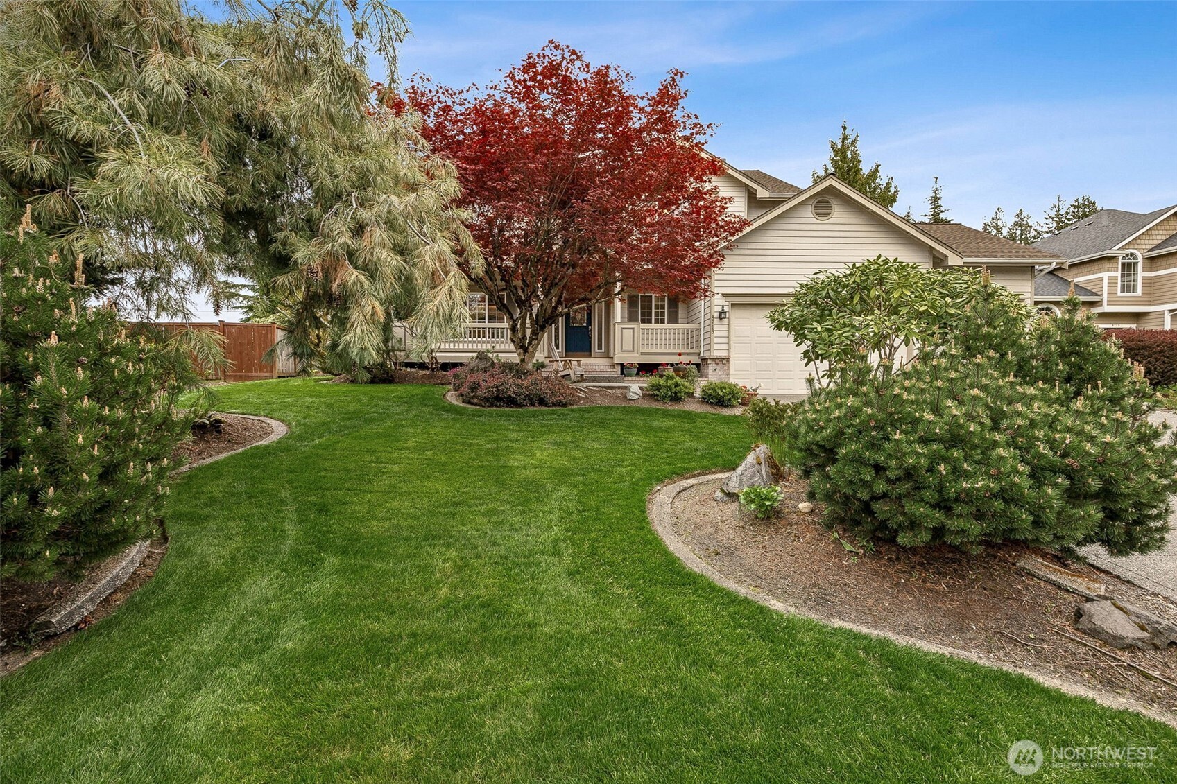 8215 204th Avenue Ct E