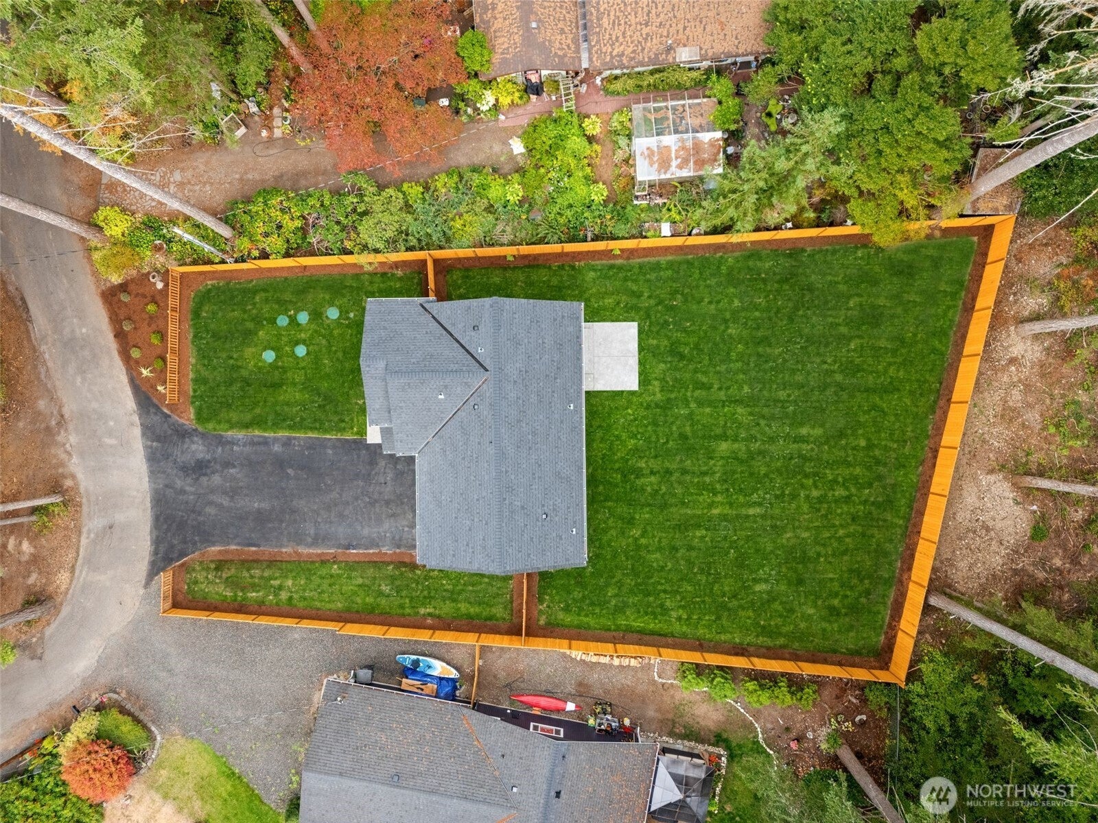 13807 Pinehurst Lane NW