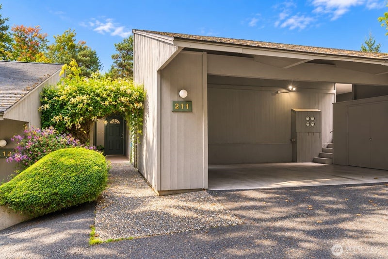 6356 138th Avenue NE 211
