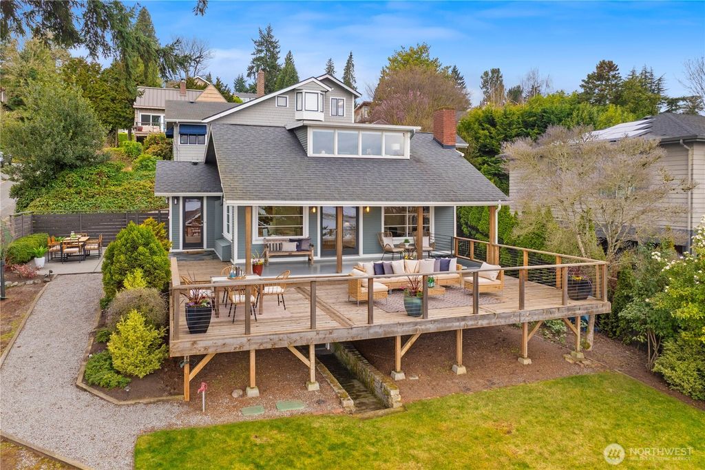 Photo of 1531 36th Avenue S, Seattle, WA 98144 (MLS # 2486491)