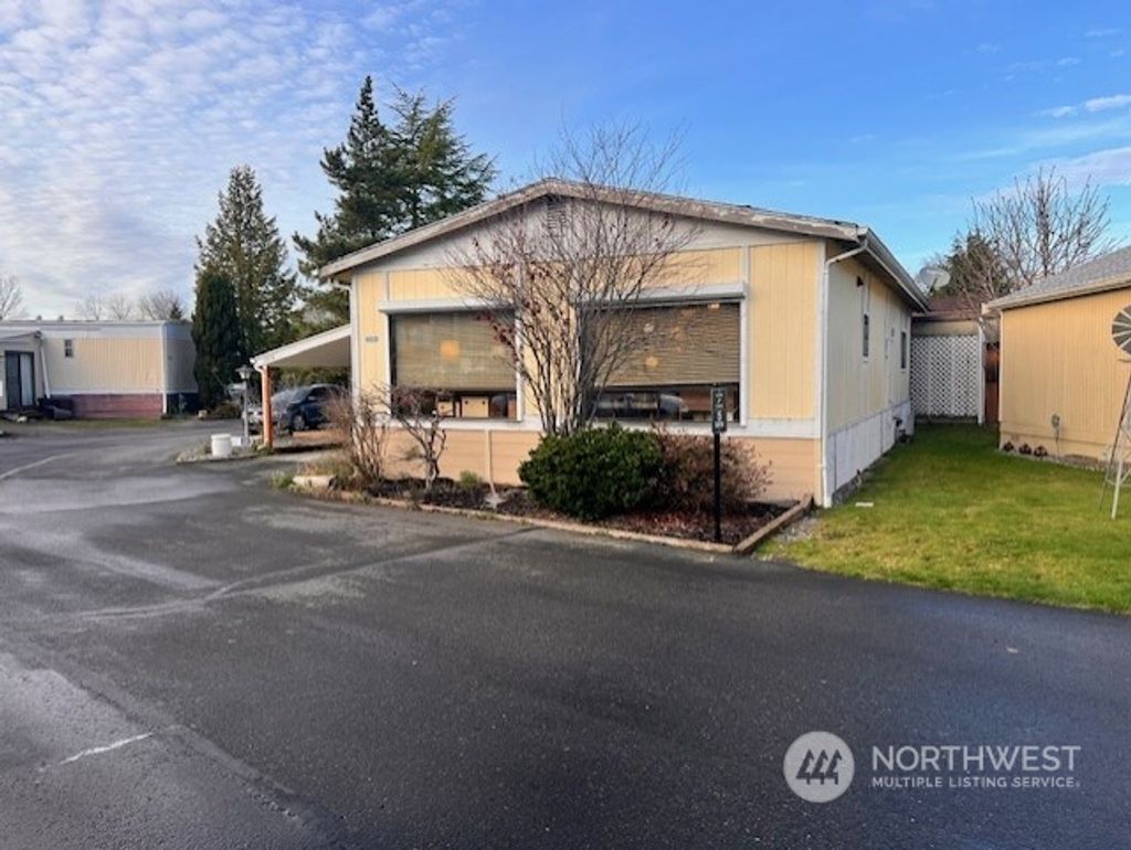 Photo of 3206 S 184th Street, Seattle, WA 98188 (MLS # 2316882)