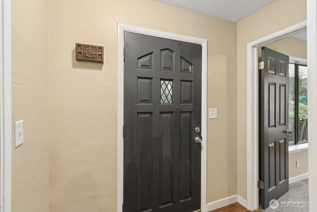 Photo of 2502 N Lafayette Avenue, Bremerton, WA 98312 (MLS # 2490164)