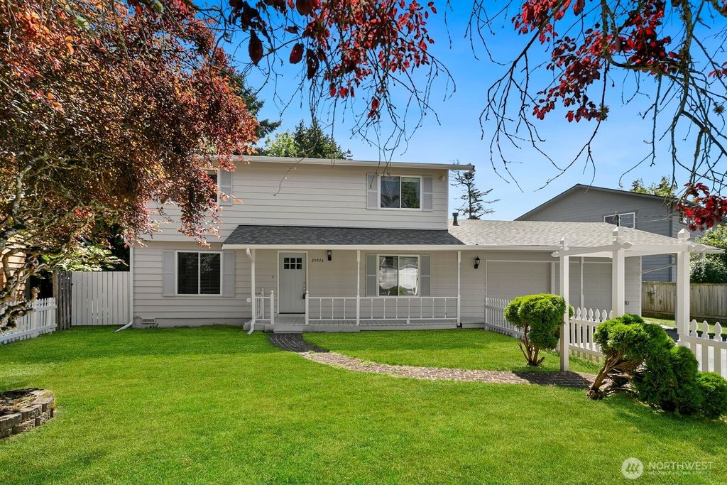 Photo of 25926 13th Place S, Des Moines, WA 98198 (MLS # 2556413)