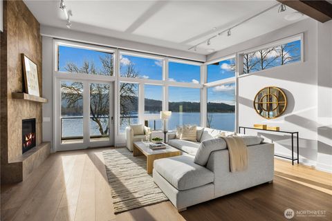 Photo of 4323 E Lake Sammamish Parkway SE #4323, Issaquah, WA 98029 (MLS # 2480590)