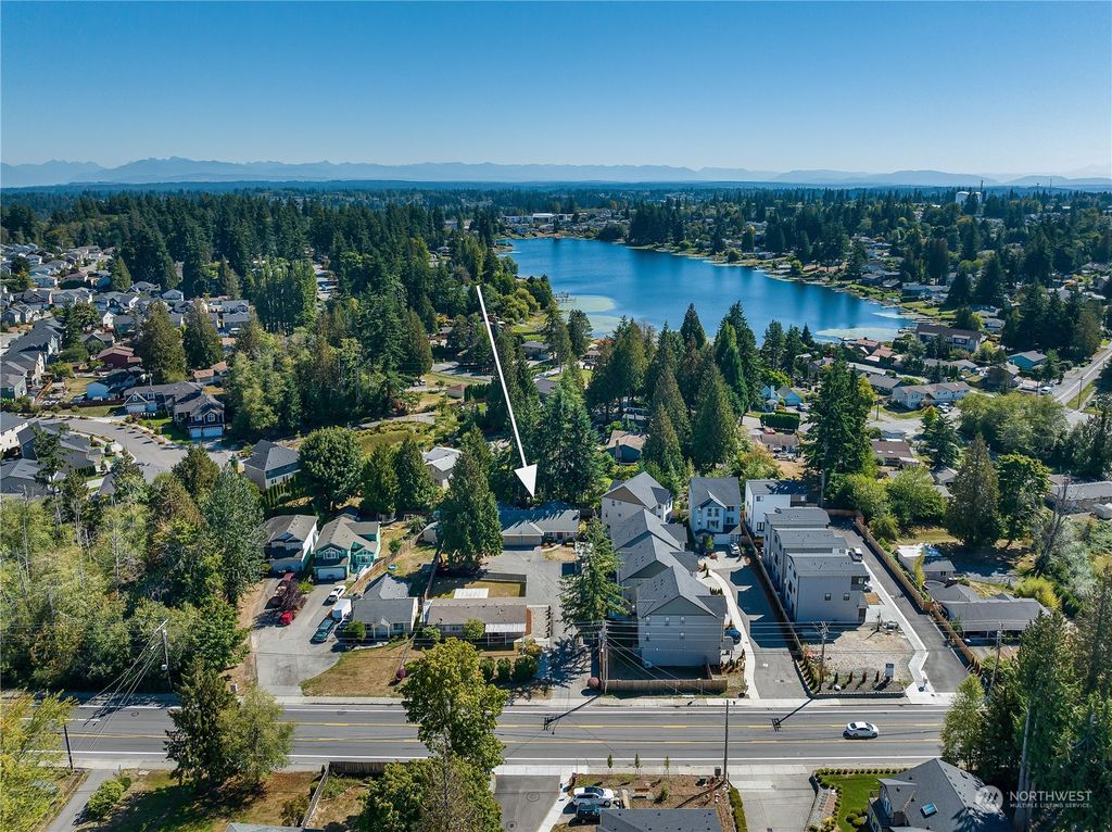 Photo of 13715 Beverly Park Road Rd, Lynnwood, WA 98087 (MLS # 2158506)