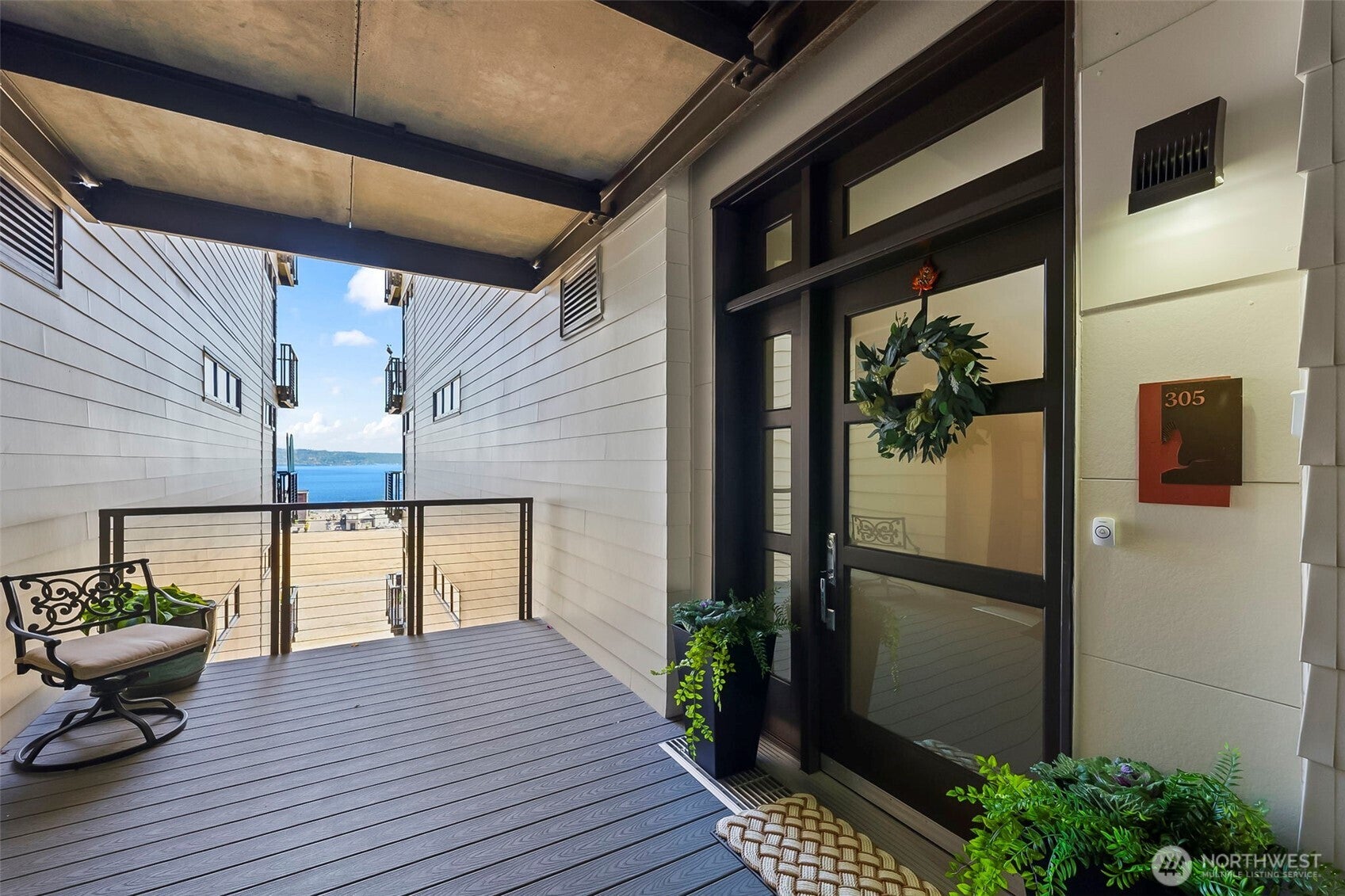 5204 N BENNETT 305