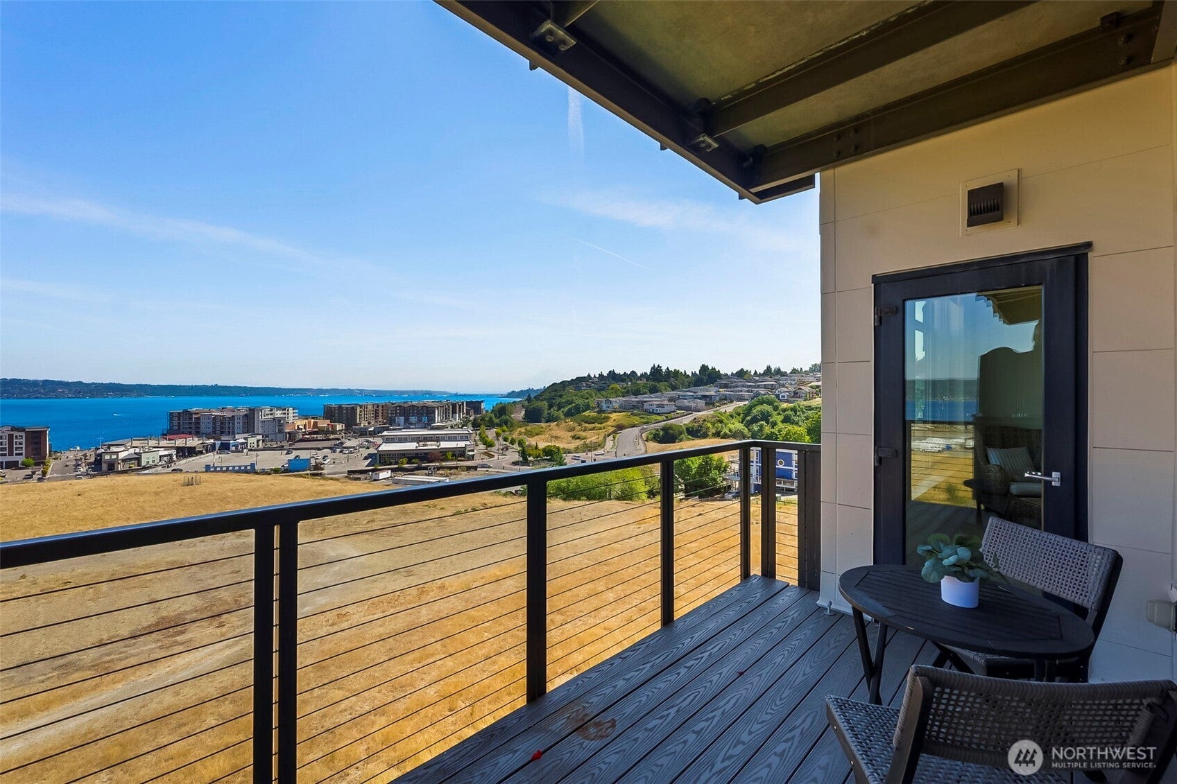 5204 N BENNETT 305