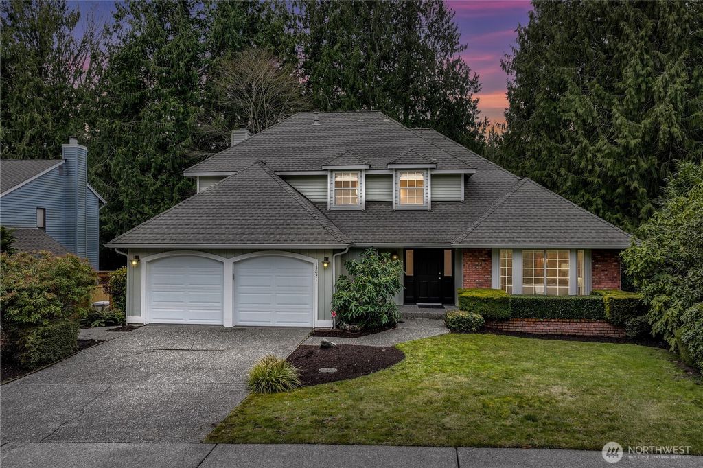 Photo of 13821 176th Place NE, Redmond, WA 98052 (MLS # 2334285)