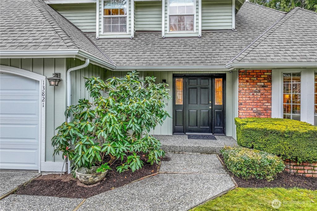 Photo of 13821 176th Place NE, Redmond, WA 98052 (MLS # 2334285)