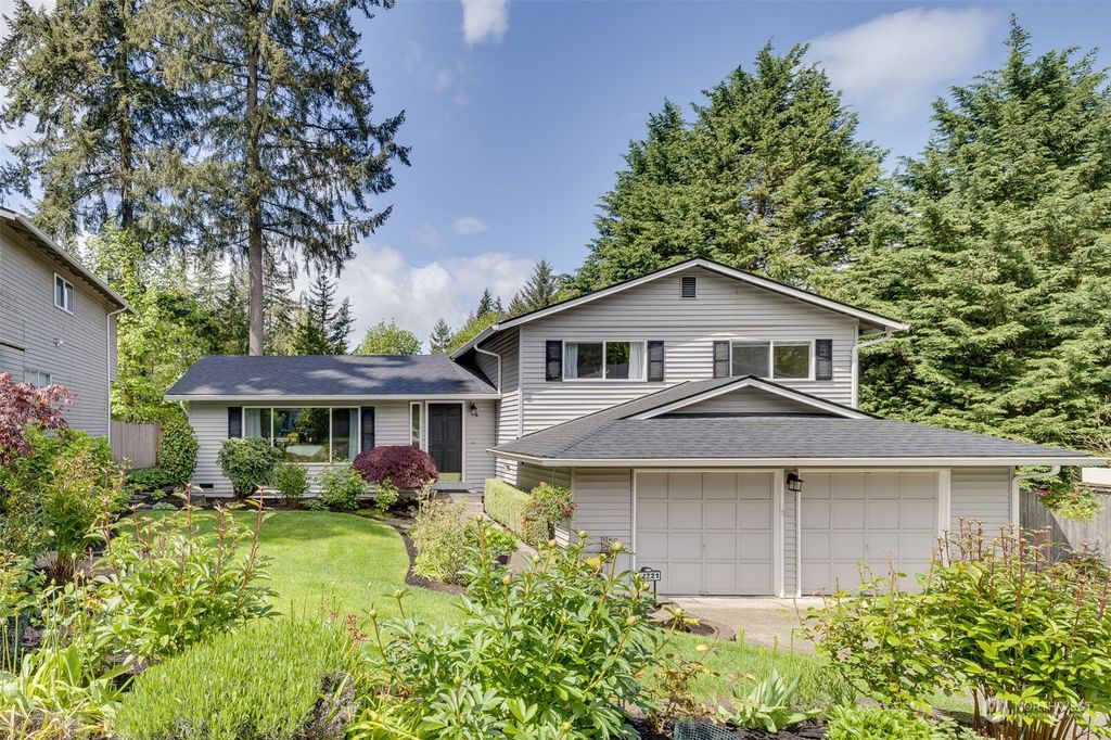 Photo of 12721 79th Court NE, Kirkland, WA 98034 (MLS # 2221271)
