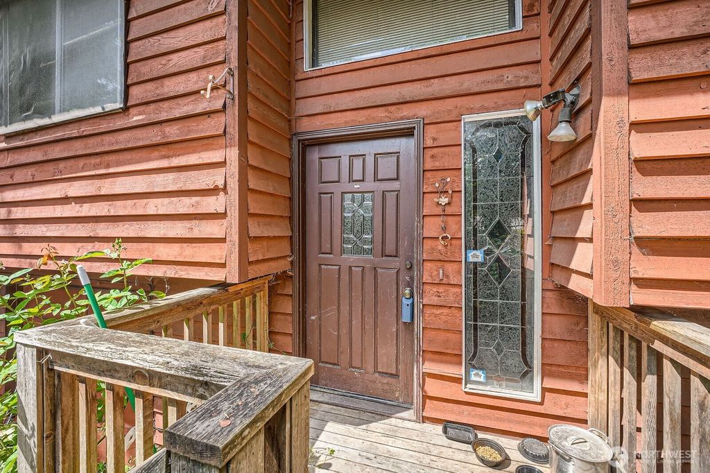 Photo of 2012 S 331st Street, Federal Way, WA 98003 (MLS # 2388063)