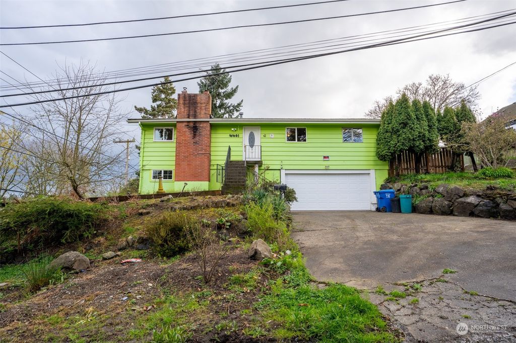 Photo of 4401 34th Avenue S, Seattle, WA 98118 (MLS # 2214638)