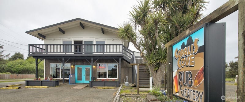 798 Ocean Shores Boulevard NW