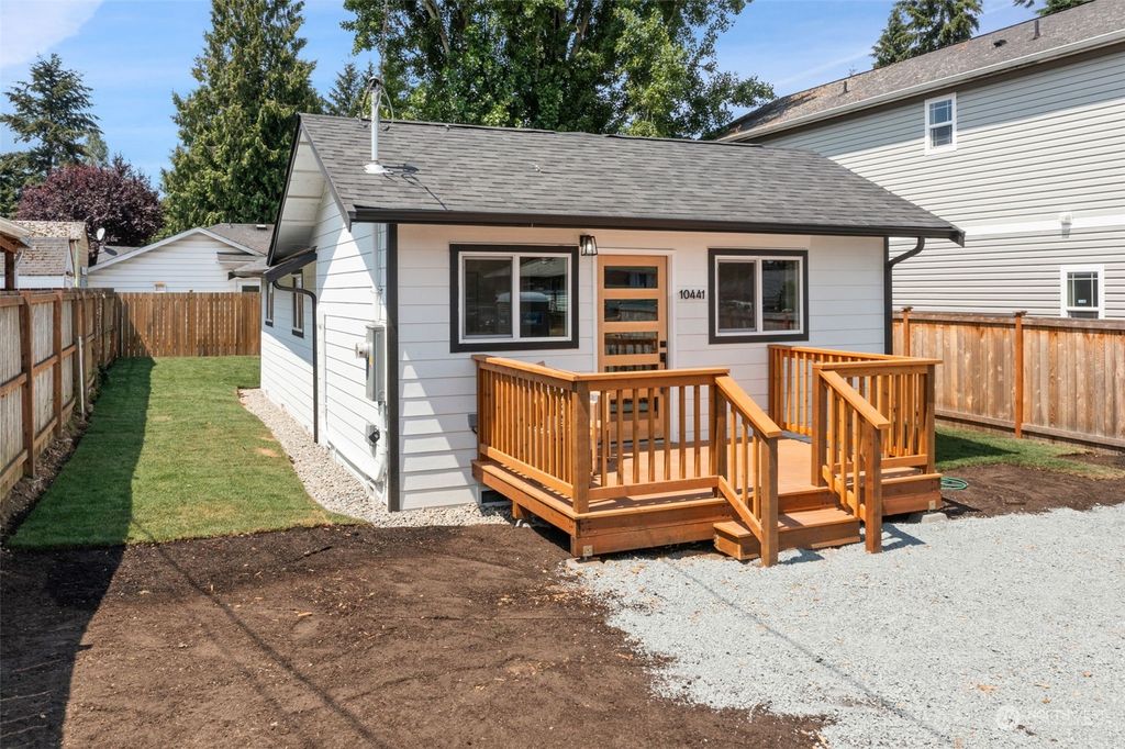 Photo of 10441 2nd Ave SW Ave, Seattle, WA 98146 (MLS # 2258034)