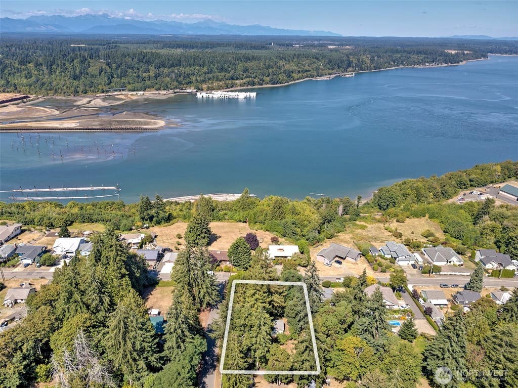 Photo of 1306 Center Street, Shelton, WA 98584 (MLS # 2568682)