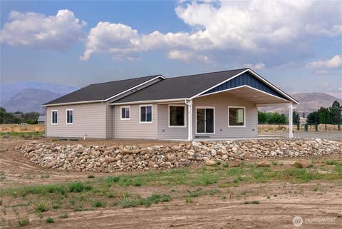 Photo of 21 Bide-a-wee Rd., Omak, WA 98841 (MLS # 2573884)