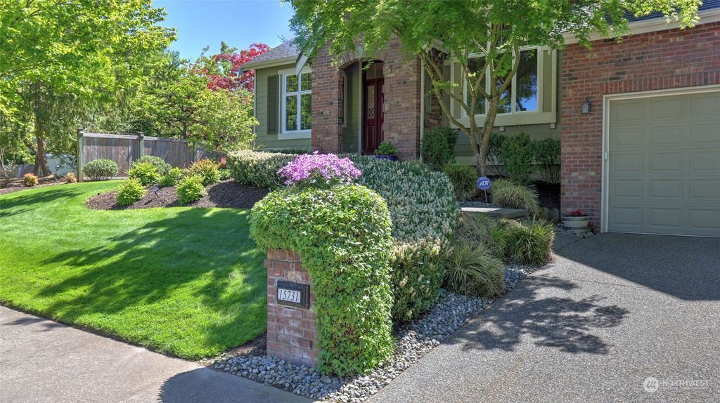 Photo of 15731 NE 117th Street, Redmond, WA 98052 (MLS # 2234241)