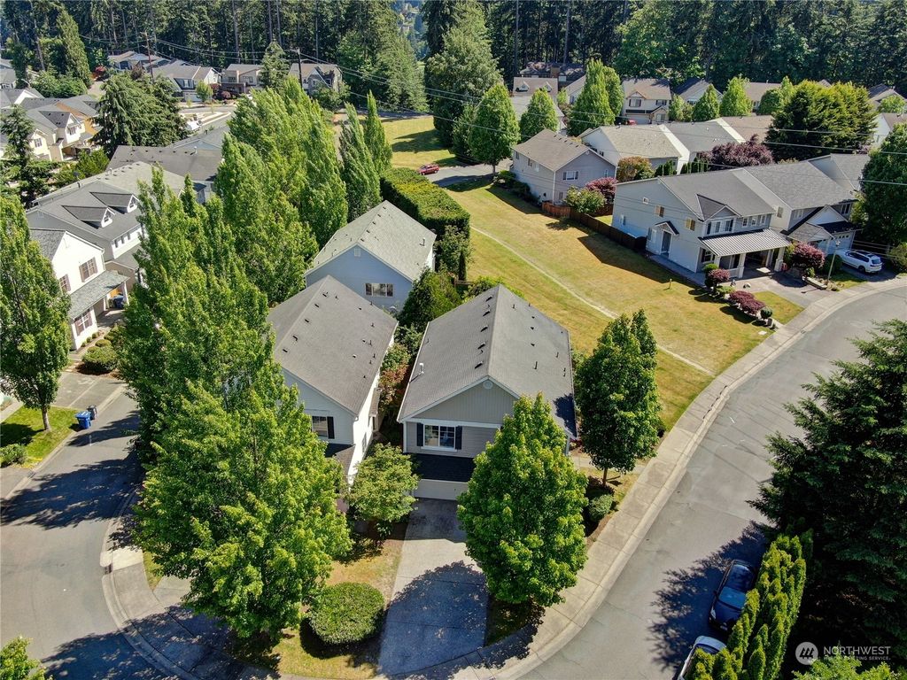 Photo of 9239 NE 174th Place, Bothell, WA 98011 (MLS # 2254451)