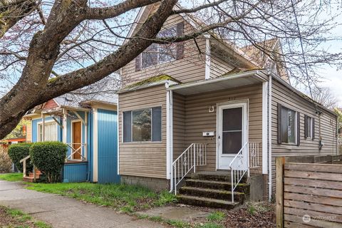 Photo of 312 21st Avenue, Seattle, WA 98122 (MLS # 2059005)