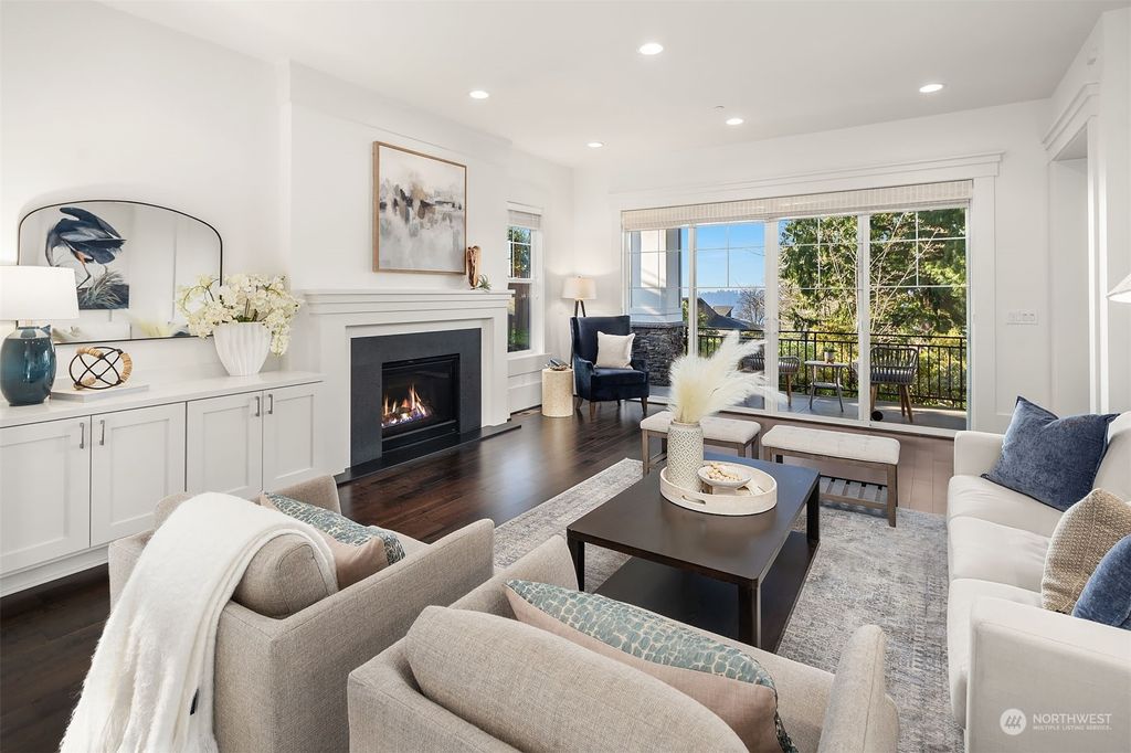 Photo of 8423 SE 46th Street, Mercer Island, WA 98040 (MLS # 2319235)