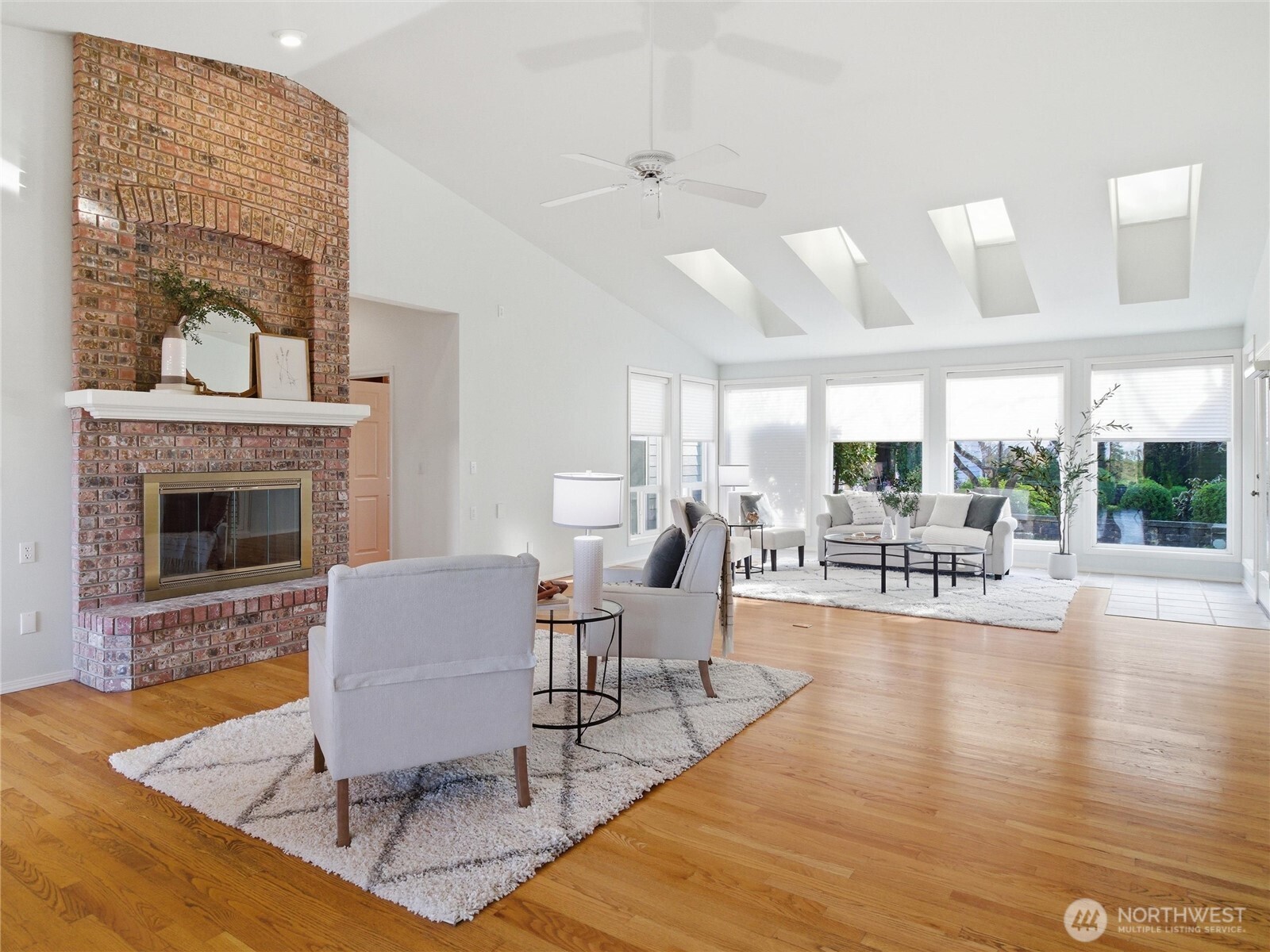 9020 Valley Green Drive SE