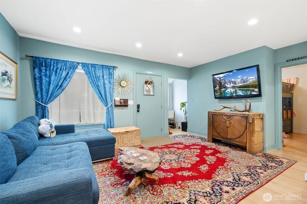 Photo of 12630 24th Avenue S, Seattle, WA 98168 (MLS # 2450925)