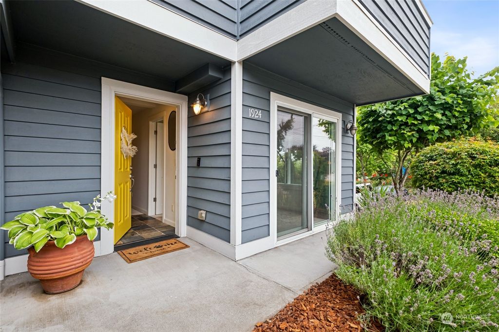 Photo of 1924 14th Avenue S, Seattle, WA 98144 (MLS # 2265821)