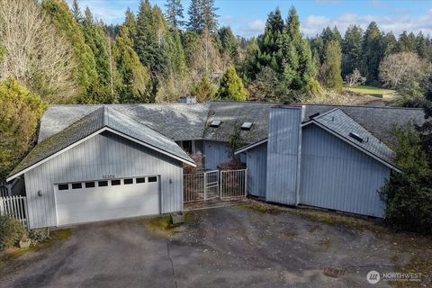 Photo of 12109 122nd Street NW, Gig Harbor, WA 98329 (MLS # 2489000)