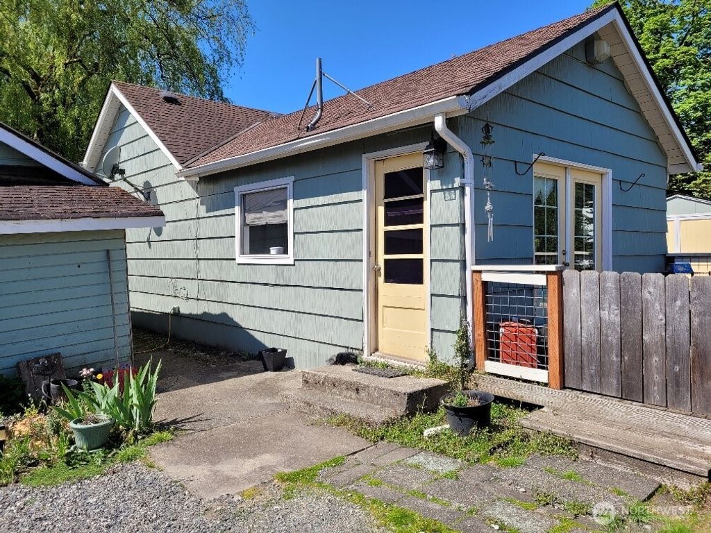 Photo of 14412 SE Green Valley Road, Auburn, WA 98092 (MLS # 2394528)