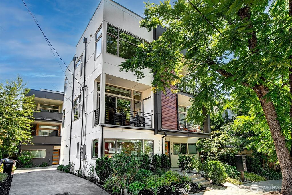 Photo of 1405 N 47th Street #B, Seattle, WA 98103 (MLS # 2412896)