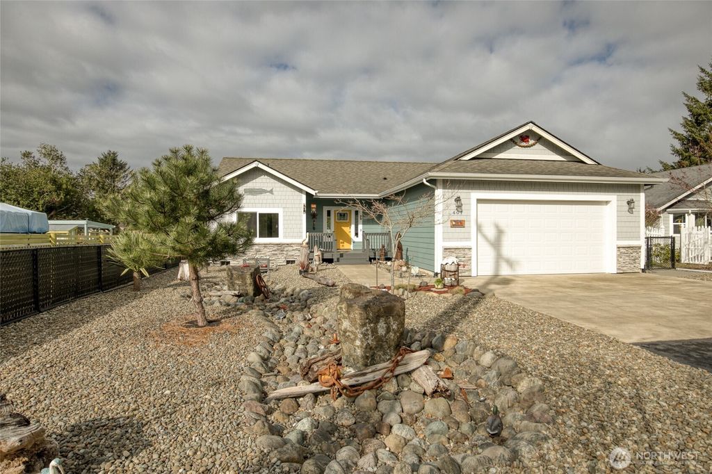 Photo of 401 Canal Drive SE, Ocean Shores, WA 98569 (MLS # 2503226)