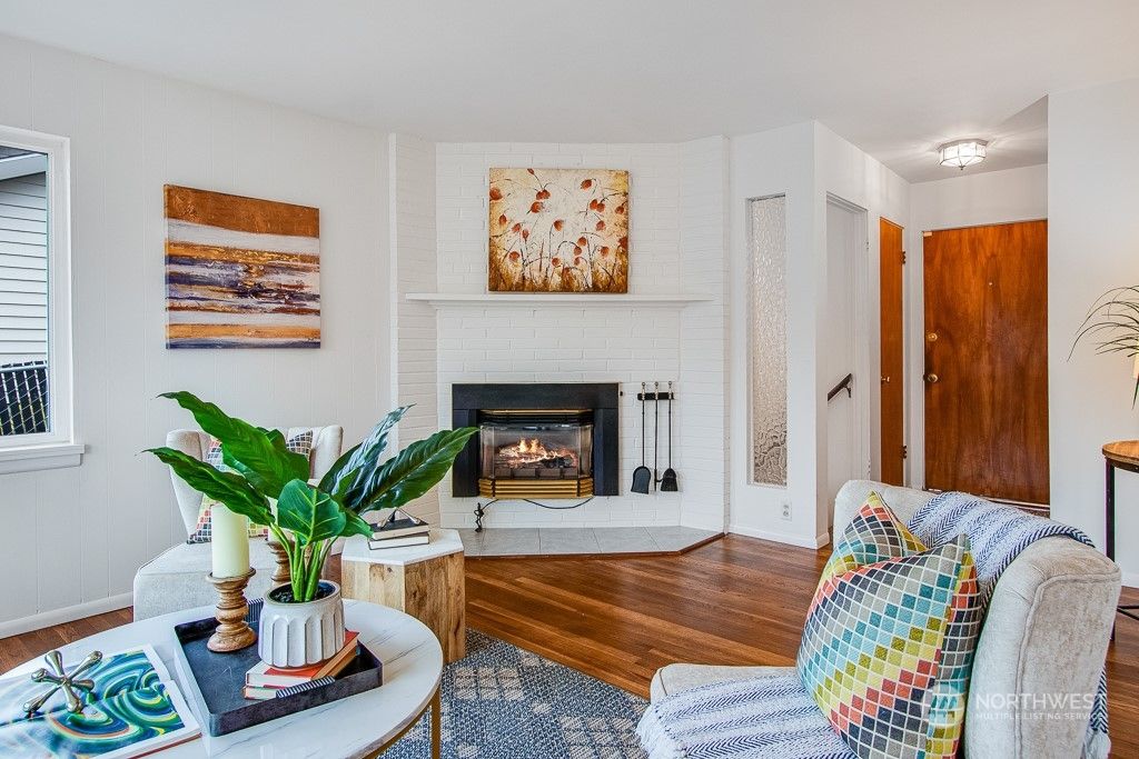 Photo of 10758 68th Avenue S, Seattle, WA 98178 (MLS # 2195211)