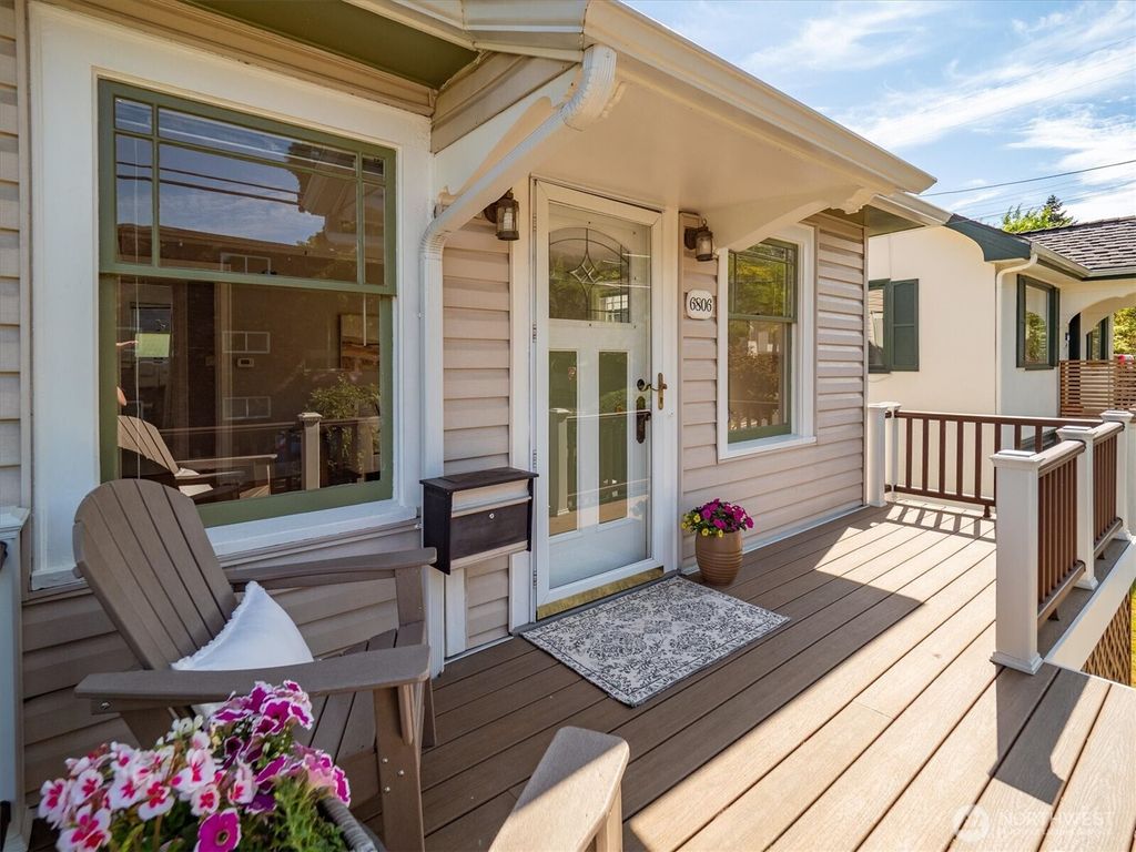 Photo of 6806 Woodlawn Avenue NE, Seattle, WA 98115 (MLS # 2416683)