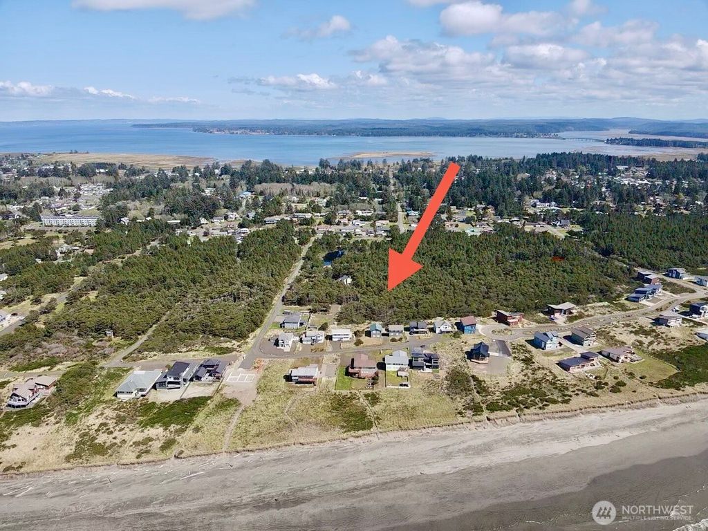 Photo of 1005 Sand Castle Lane, Westport, WA 98595 (MLS # 2519323)