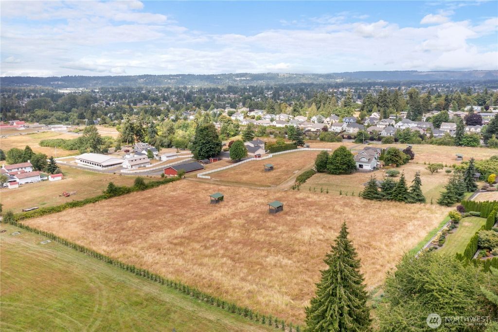 Photo of 1 XX 9th Avenue SW, Puyallup, WA 98371 (MLS # 2454700)