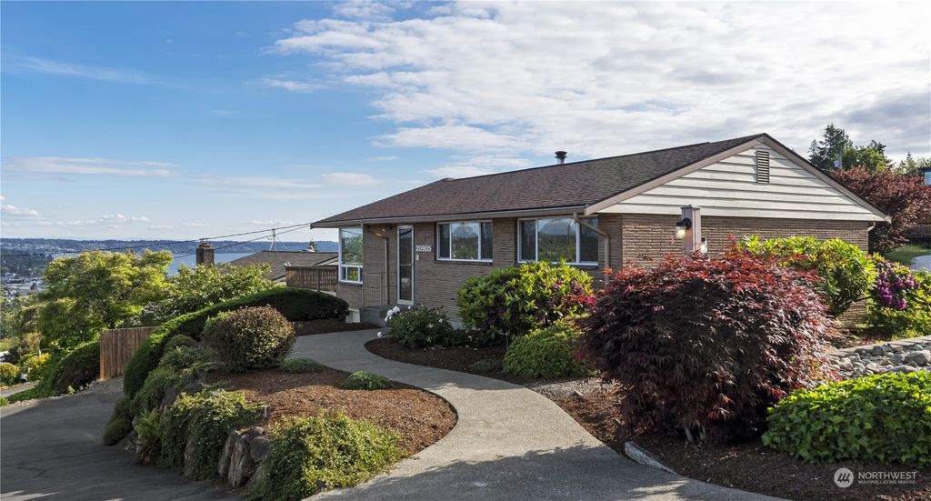 Photo of 20905 7th Place S, Des Moines, WA 98198 (MLS # 2243214)