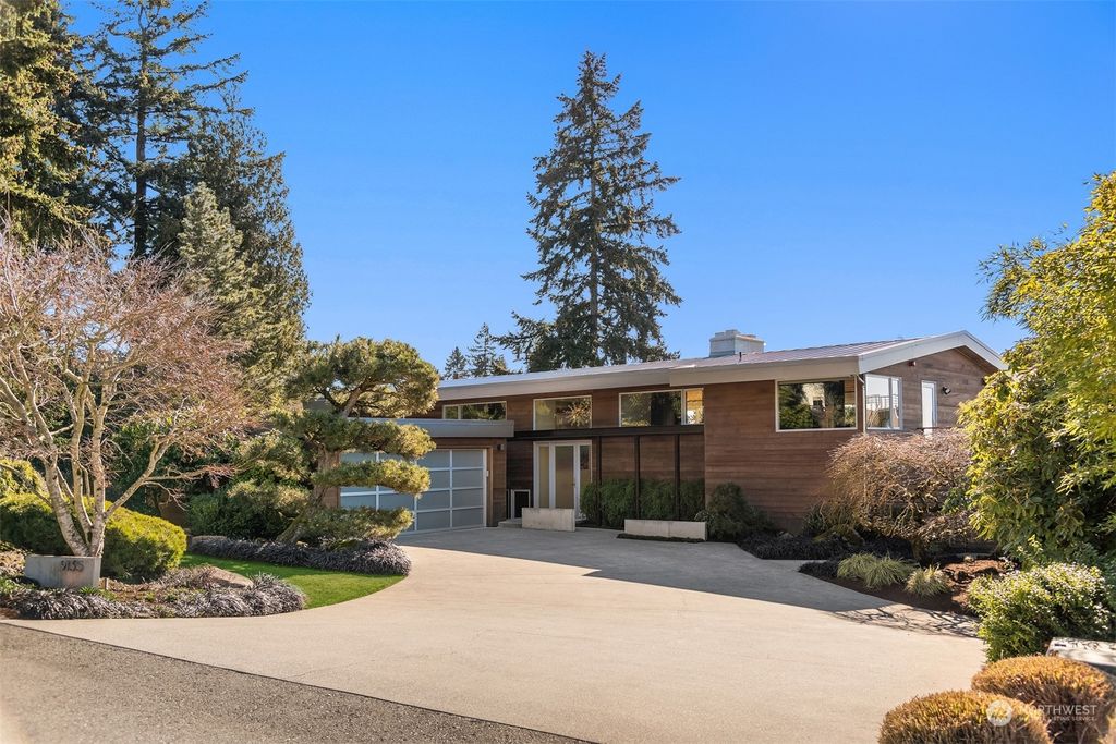 Photo of 9135 NE 19th Street, Clyde Hill, WA 98004 (MLS # 2036135)