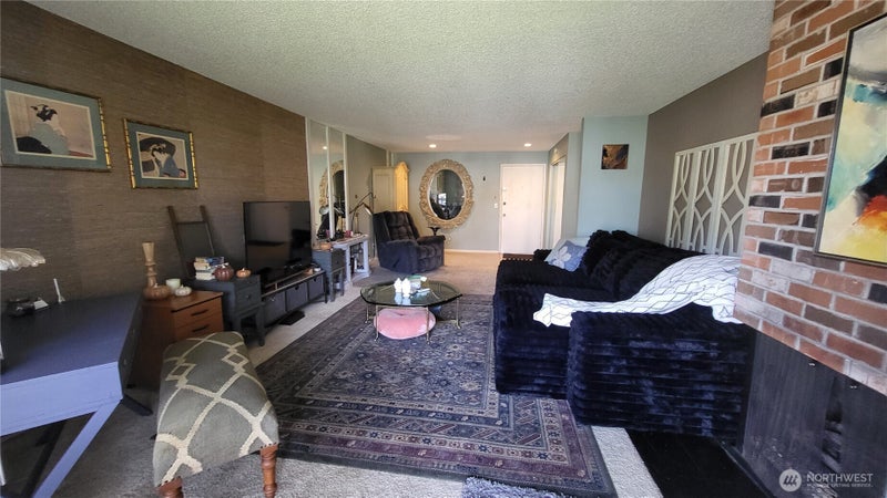 7501 Ruby Drive SW G203