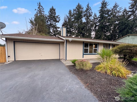 Photo of 7022 160th Street Court E, Puyallup, WA 98375 (MLS # 2584648)