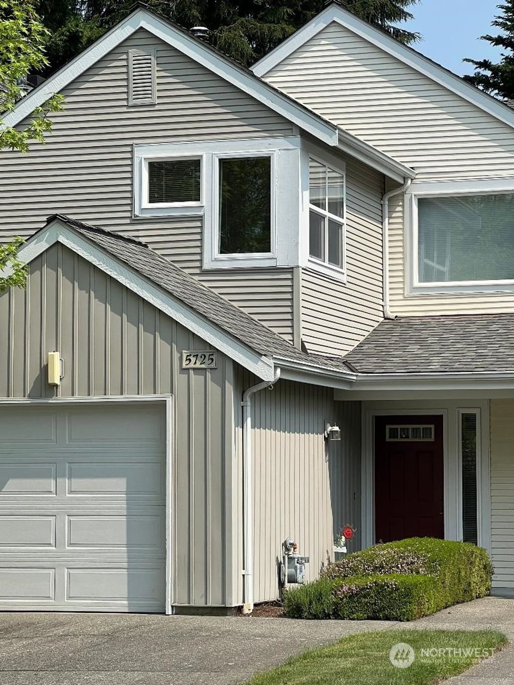 Photo of 5725 S Grove Drive #2, Mukilteo, WA 98275 (MLS # 2069821)