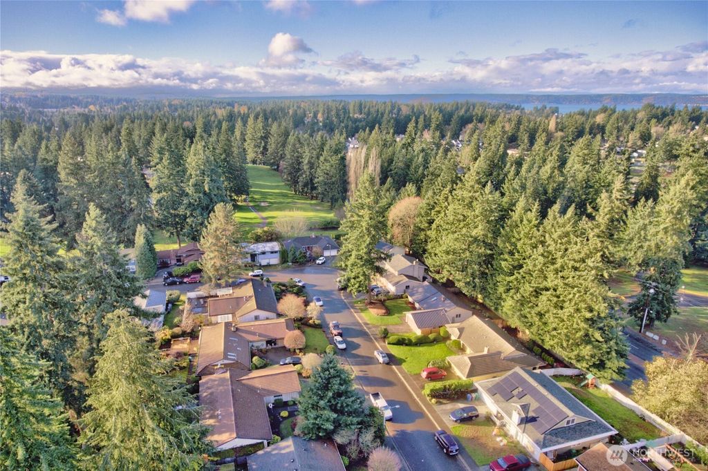 Photo of 2625 SW 320th Place, Federal Way, WA 98023 (MLS # 2460063)