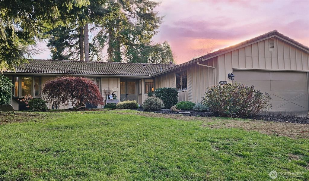 Photo of 2625 SW 320th Place, Federal Way, WA 98023 (MLS # 2460063)