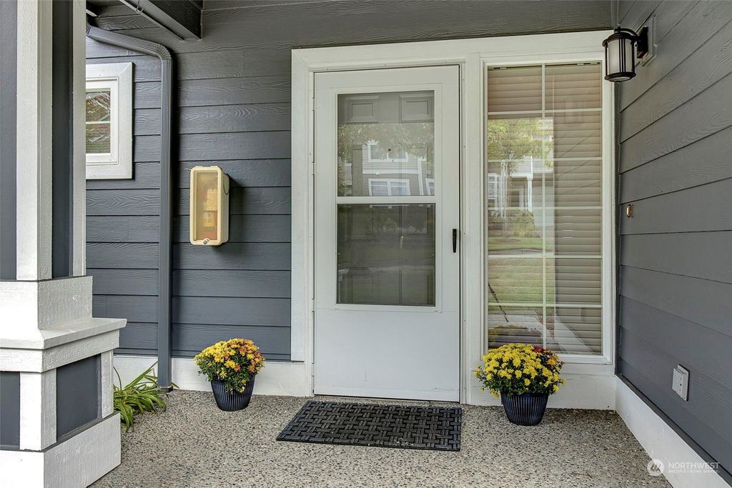 Photo of 22506 SE 45th Lane #2643, Issaquah, WA 98029 (MLS # 2169202)