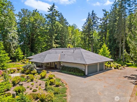 Photo of 4539 Foxhall Drive NE, Olympia, WA 98516 (MLS # 2527204)
