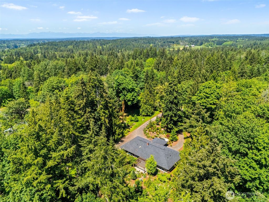 Photo of 4539 Foxhall Drive NE, Olympia, WA 98516 (MLS # 2527204)