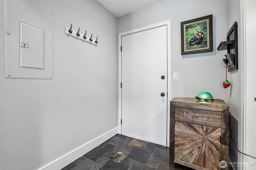 Photo of 17001 Inglewood Road NE #N209, Kenmore, WA 98028 (MLS # 2530549)