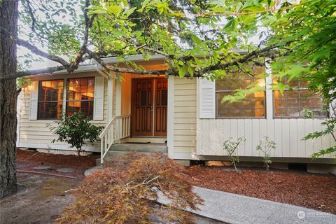 A home in Fircrest