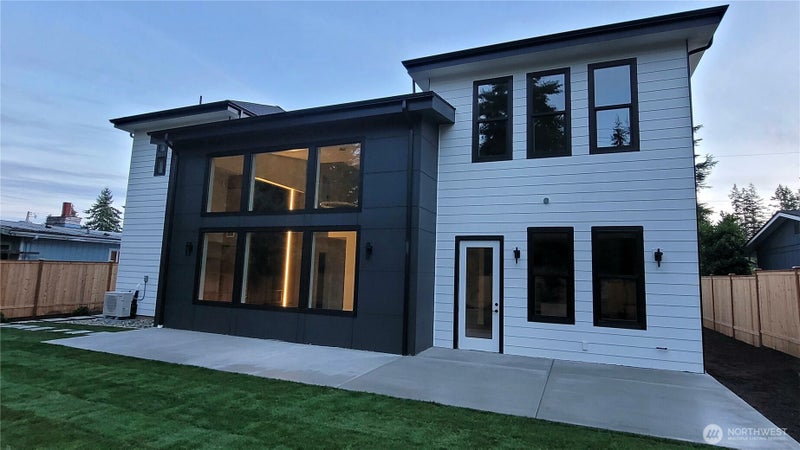 16906 NE 14th Street