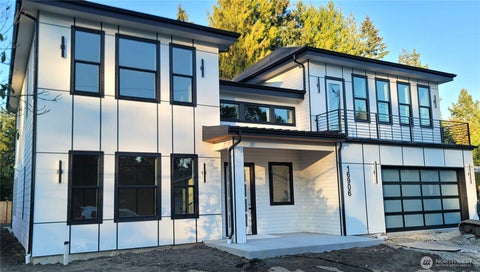 Photo of 16906 NE 14th Street, Bellevue, WA 98008 (MLS # 2569637)